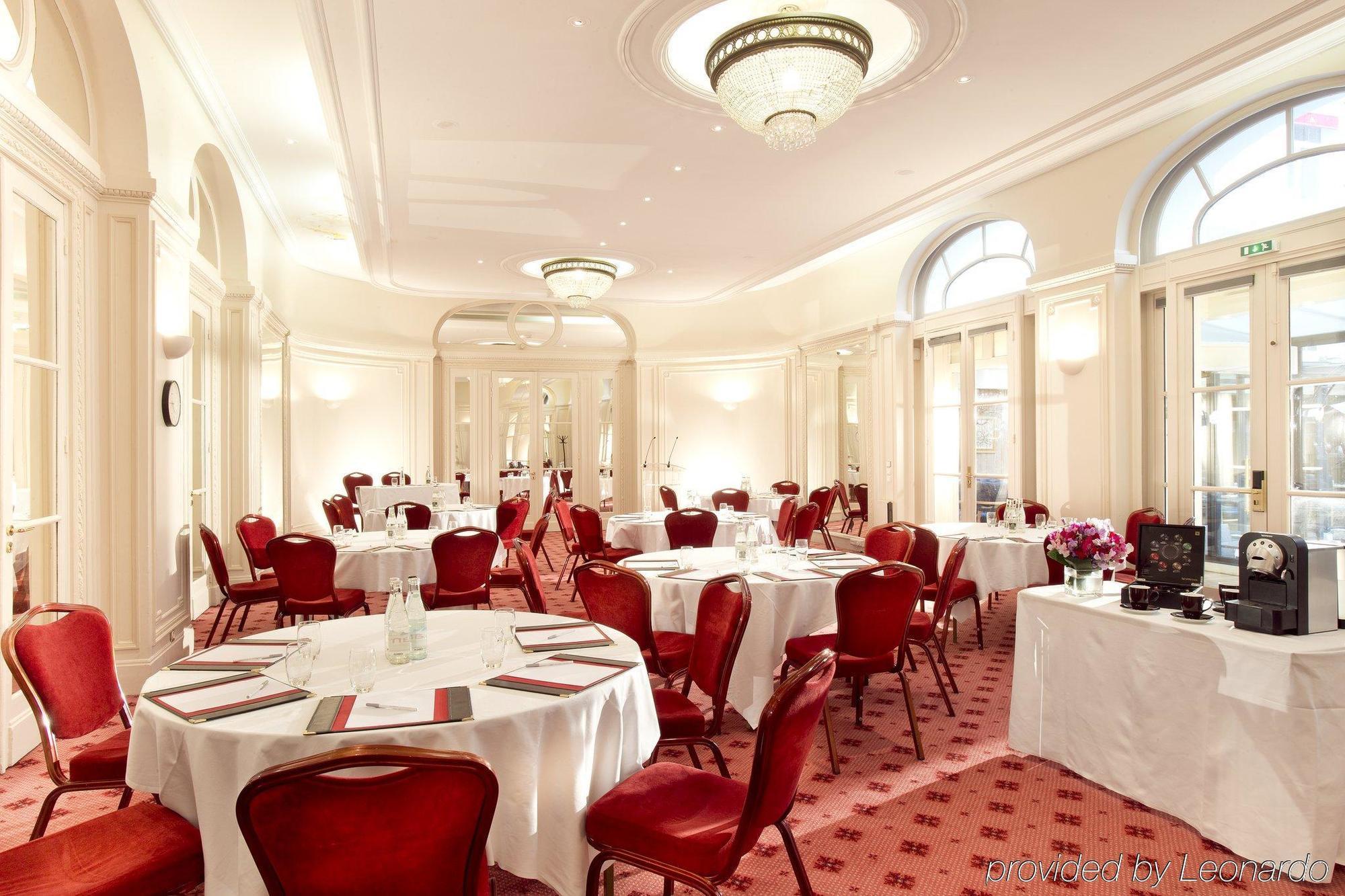California Champs Elysees Hotel Parijs